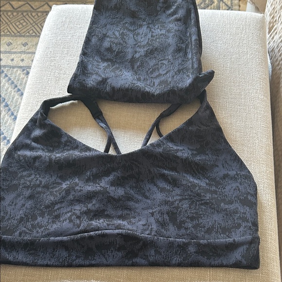 Athleta Black and blue Tight pant and crop top set with Subtle Pattern - Picture 11 of 11